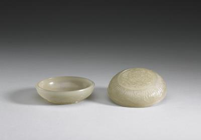 图片[2]-Jade round box carved with Indian lotus scrolls, Qing dynasty (1644-1911)-China Archive